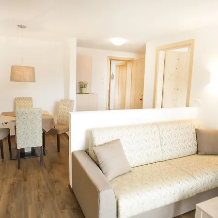 Apartment Prünsterhof