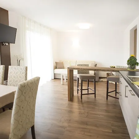 Apartment Prünsterhof